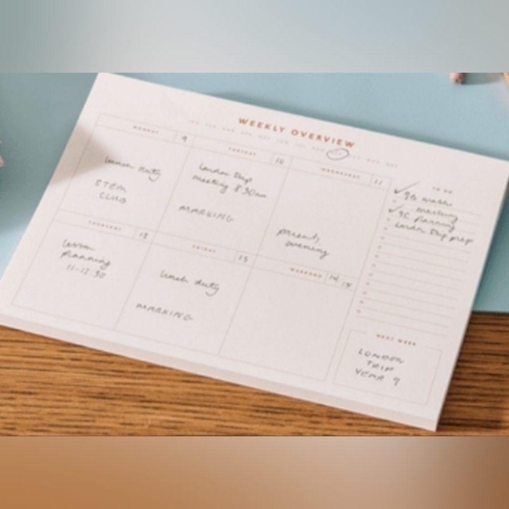 Multiples Weekly Overview Notepad - White - Picture 2 of 4